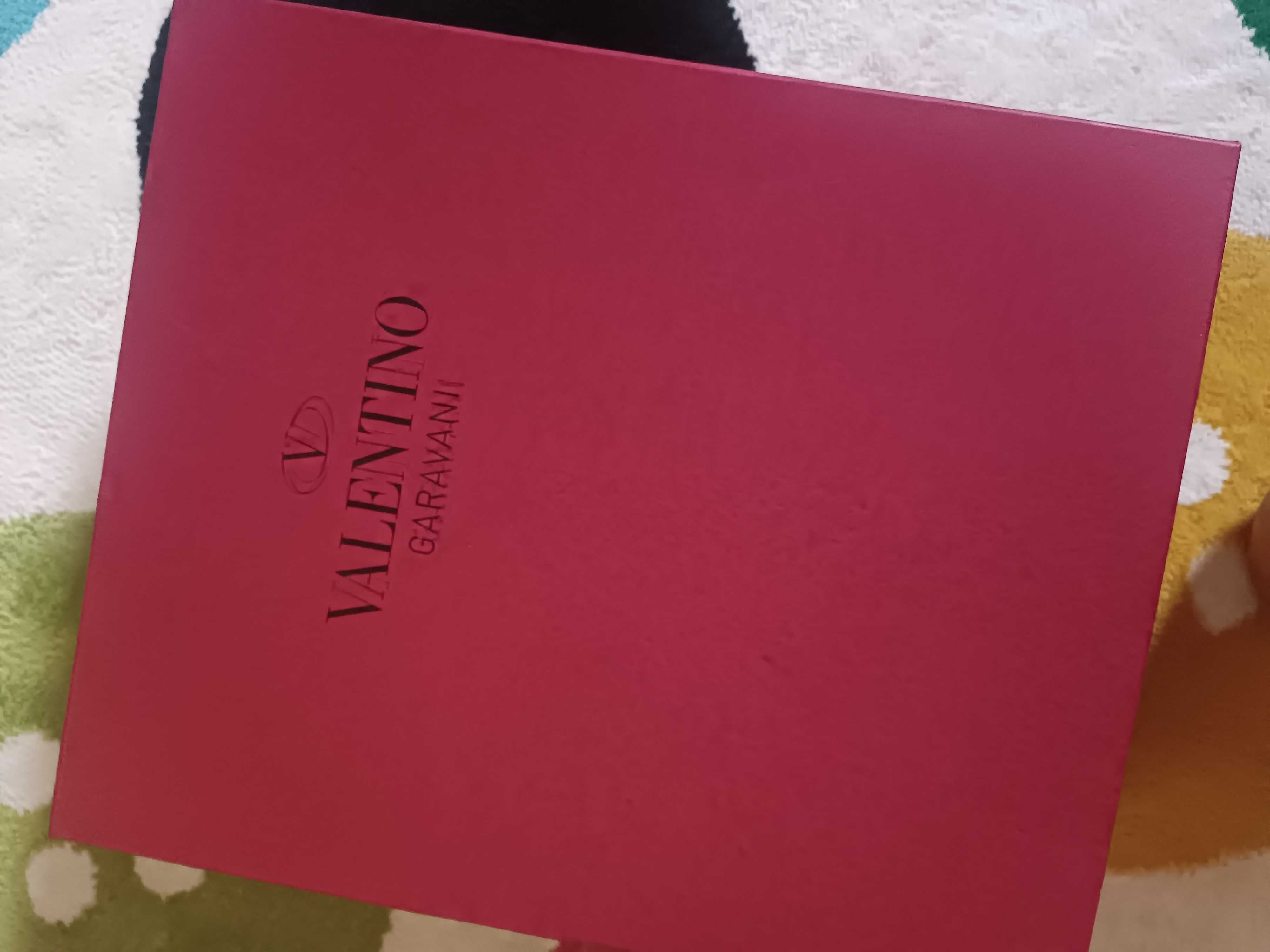 Sapatos Valentino