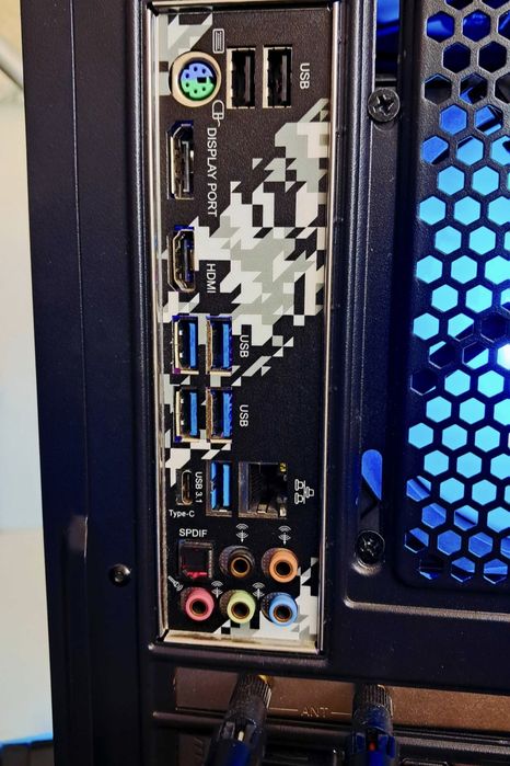 Komputer Ryzen 5 3600 • RTX 3050 • 16 GB RAM • 1TB SSD •  Windows 11