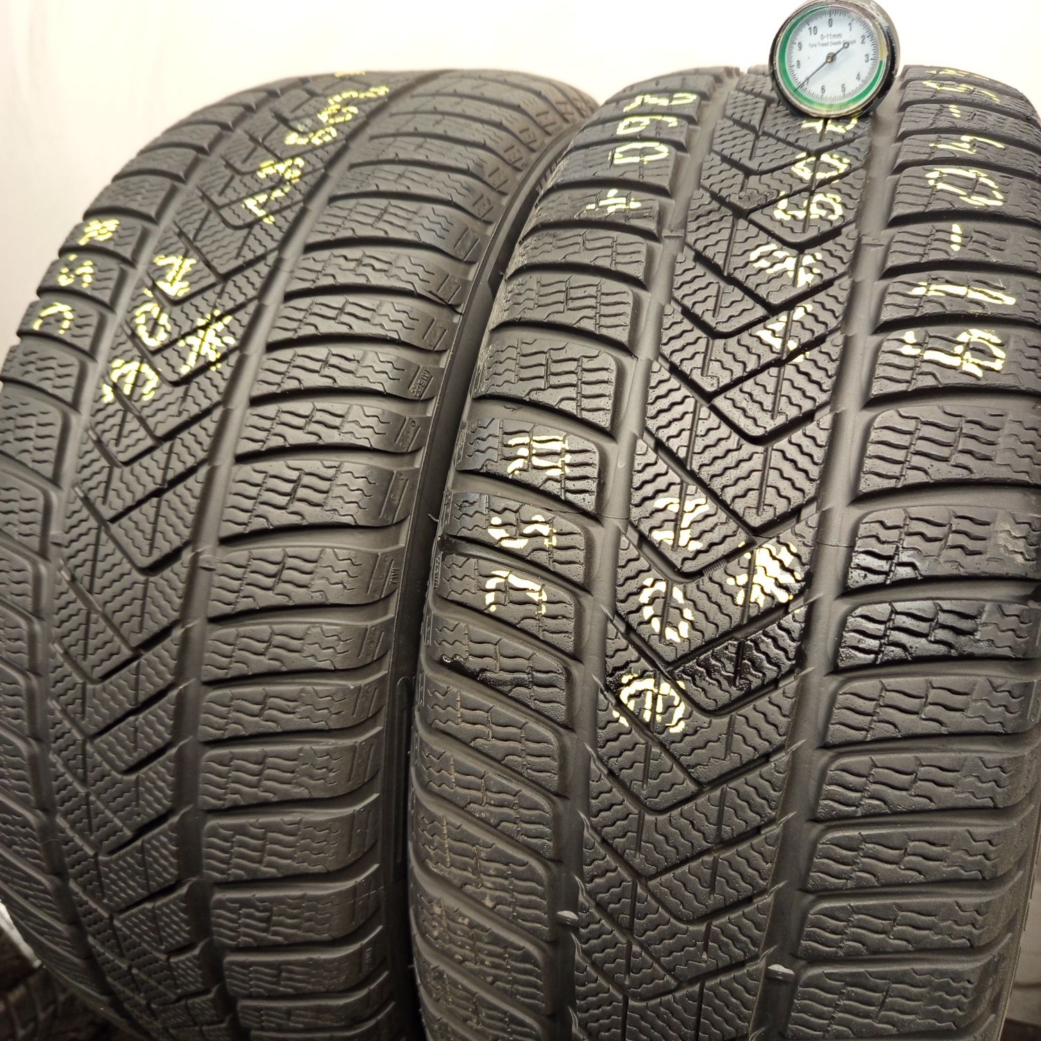 245/40R19 Pirelli Sottozero 3