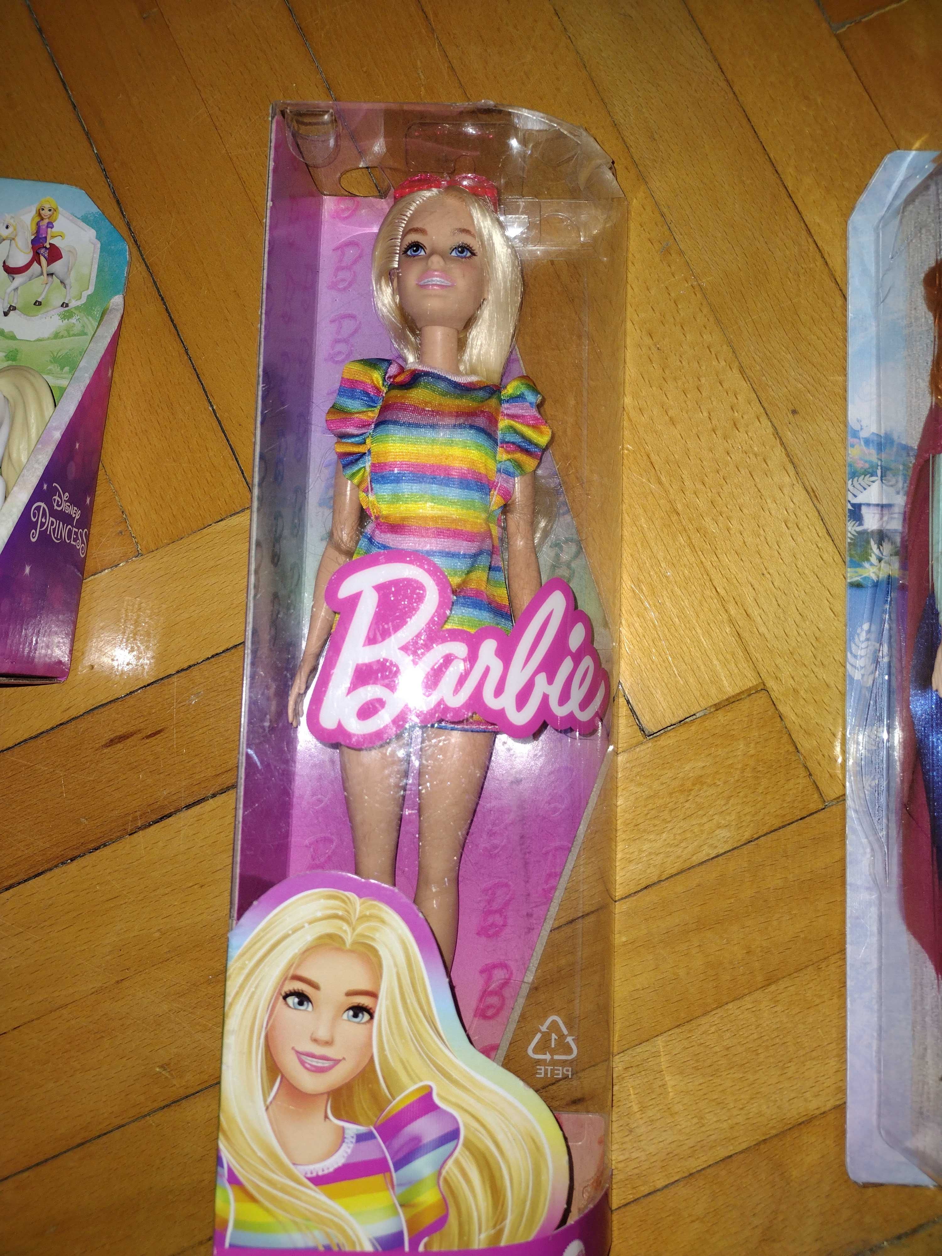 Lalka Barbie w sukience blondynka