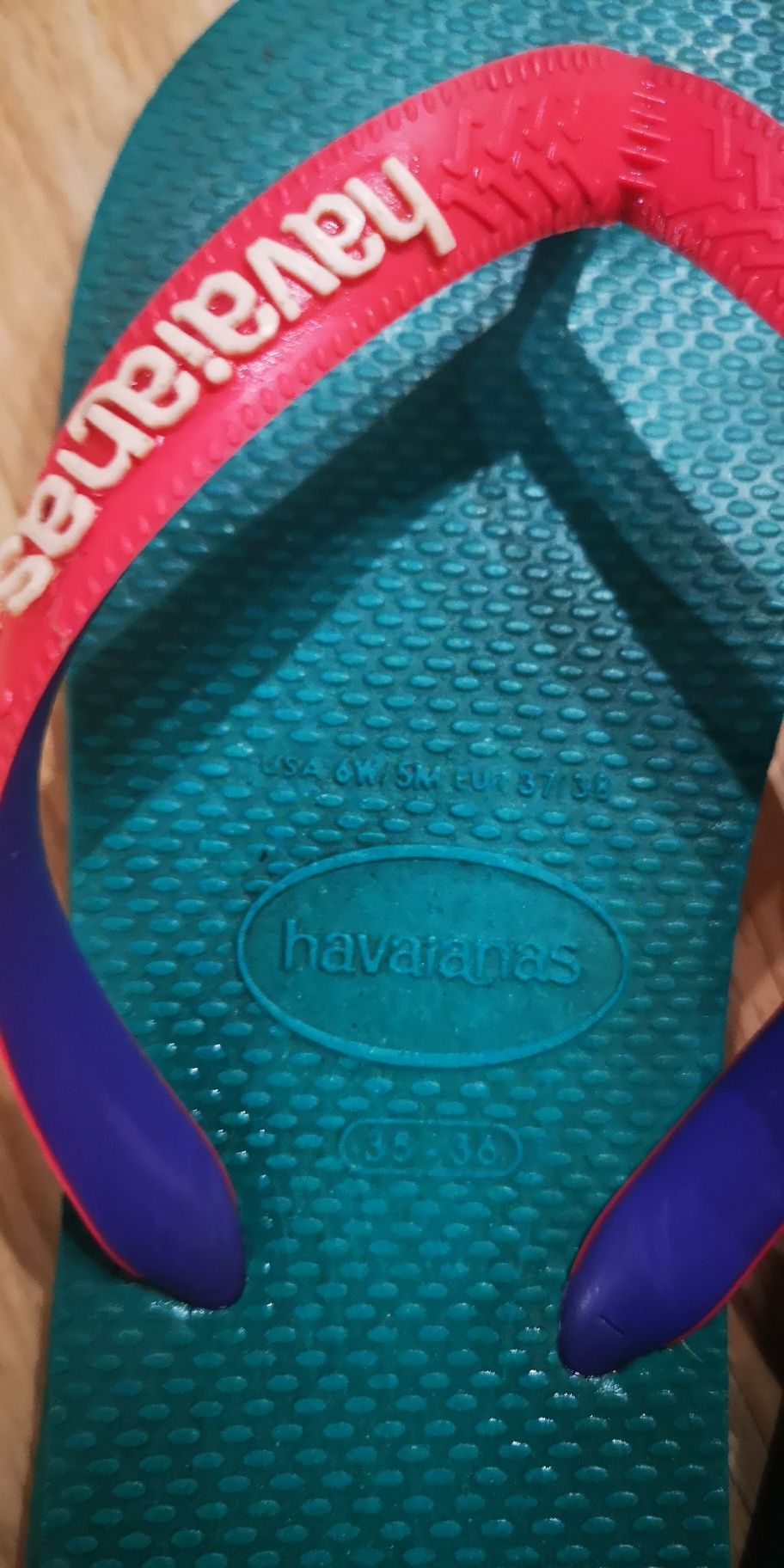 Havaianas azul e rosa, tamanho 35