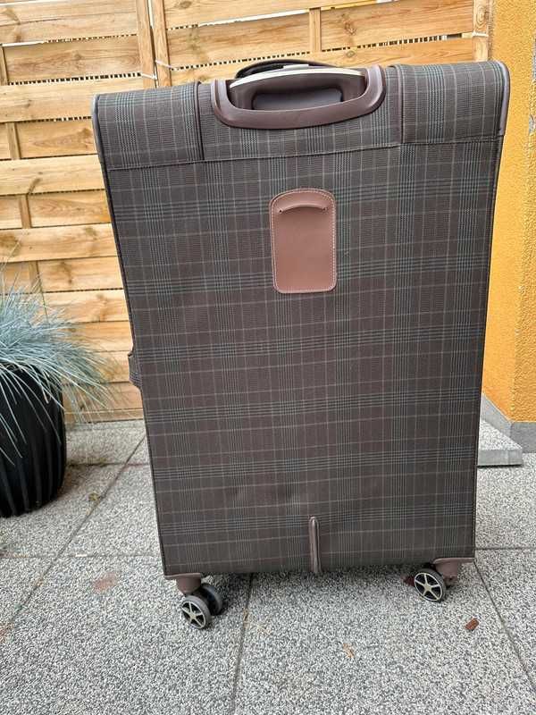 Duża walizka (wysokość 70cm) w stanie idealnym London Fog