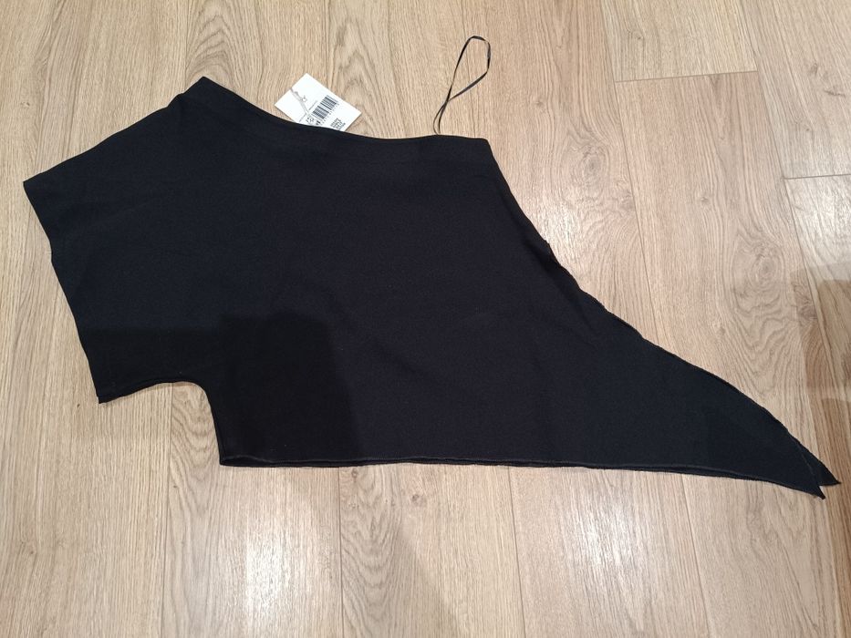 Top asymetryczny czarny Deezee