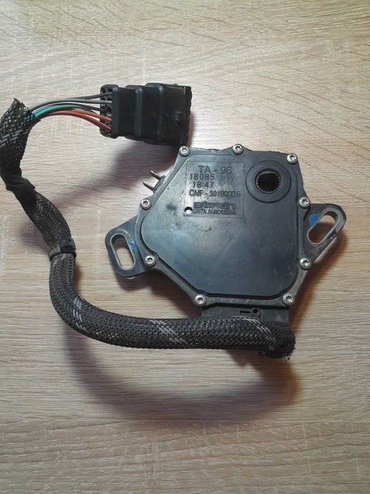 Датчик режимів роботи акпп рено зое 2013 р.