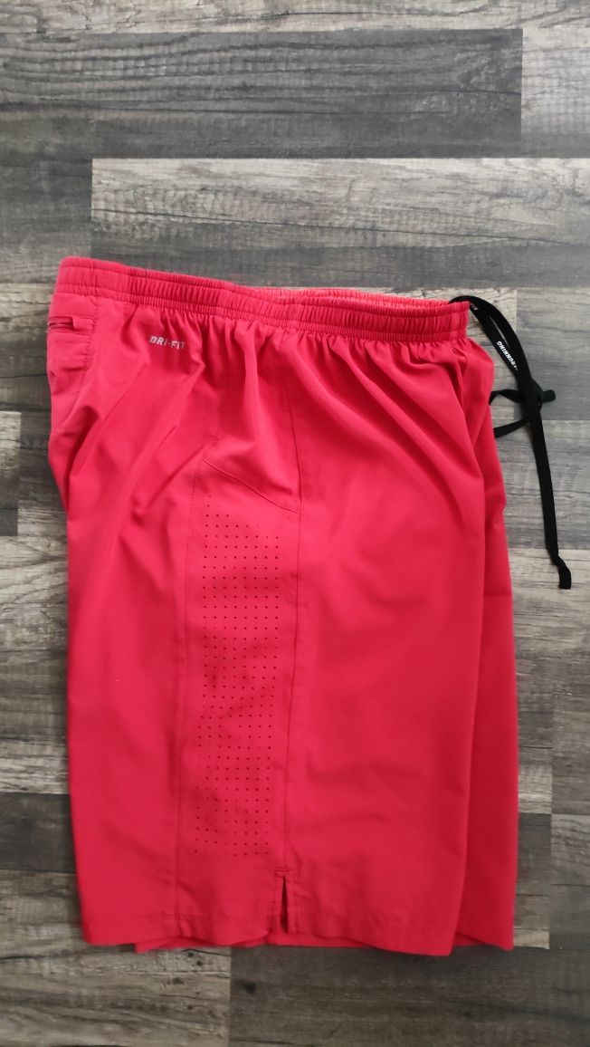 spodenki do biegania Nike running dri-fit,super stan