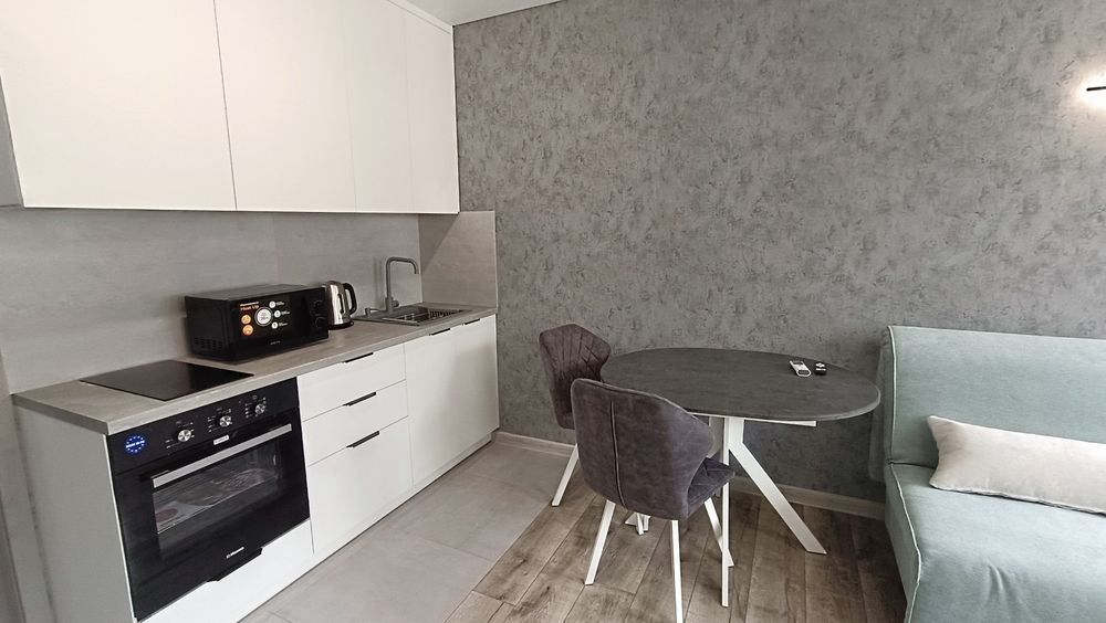 Здам новеньку квартиру!