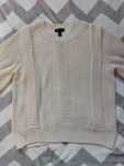 Kremowy sweter oversize