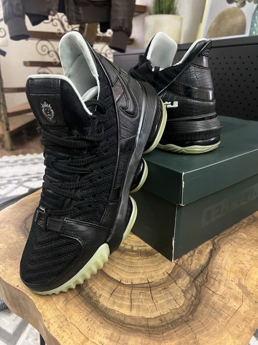 Nike Lebron кроссовки мужские