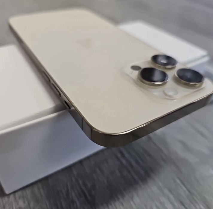 iPhone 14 Pro Max Gold