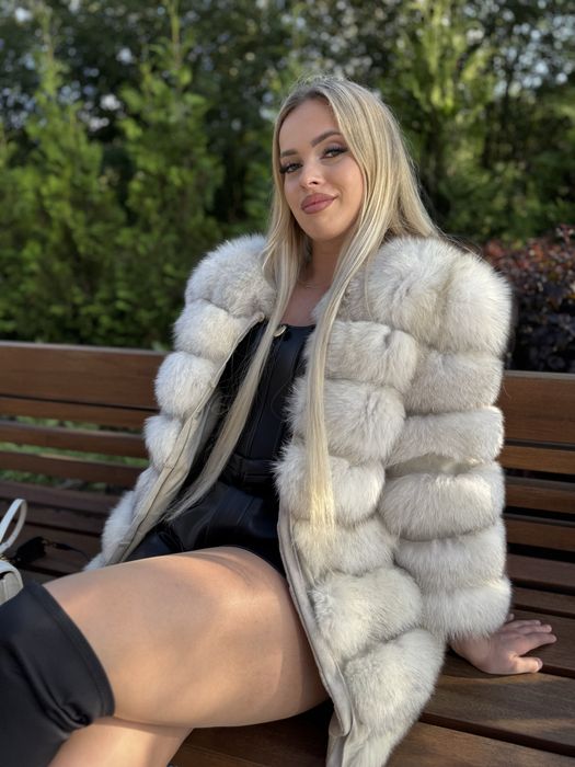 Futro naturalne z lisa białego 2 w 1 płaszcz / kamizelka xs/s zimowa