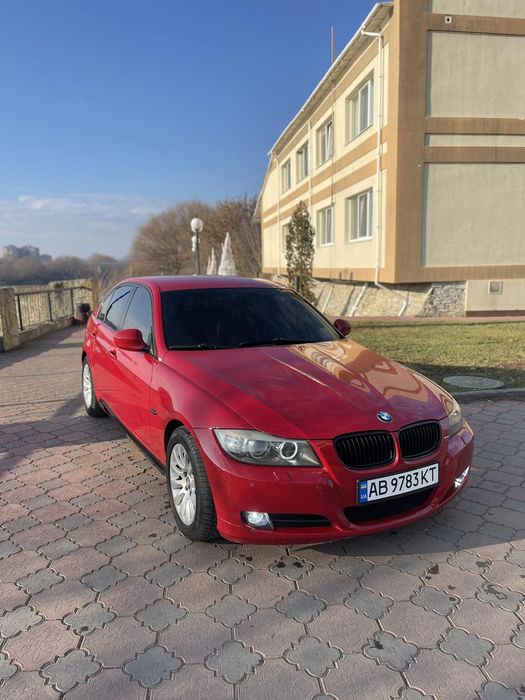 Продам BMW 318i.
