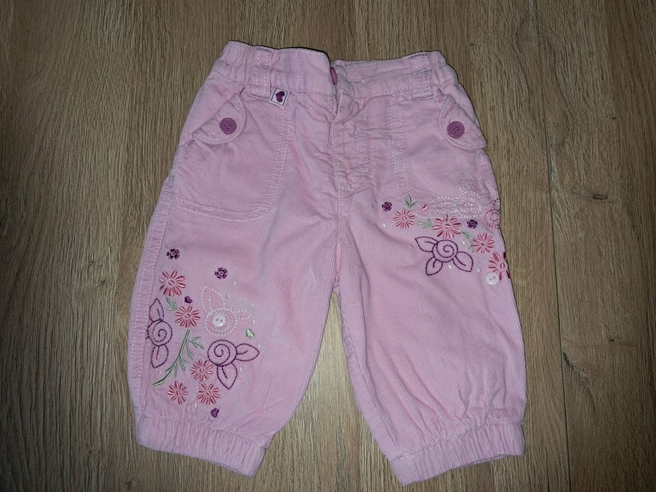 Zestaw 7 szt. Spodenki leginsy r. 68