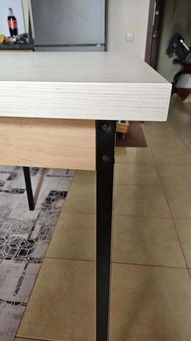 Кухонний стіл 90х60см зі стільниці