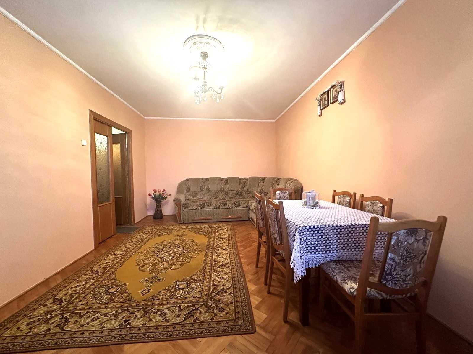 Продаж 4-кім квартири по вул. Кос-Анатольського