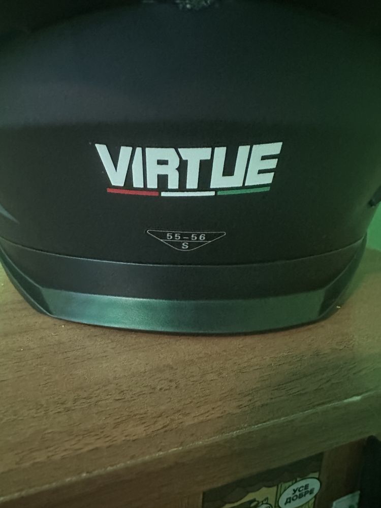 Мотошолом Virtue в хорошу стані