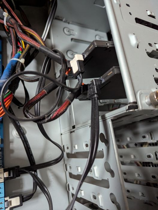 Настольный компьютер. Полный комплект