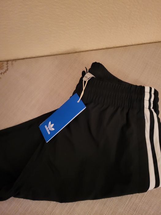Шорти Adidas.  Для спорту