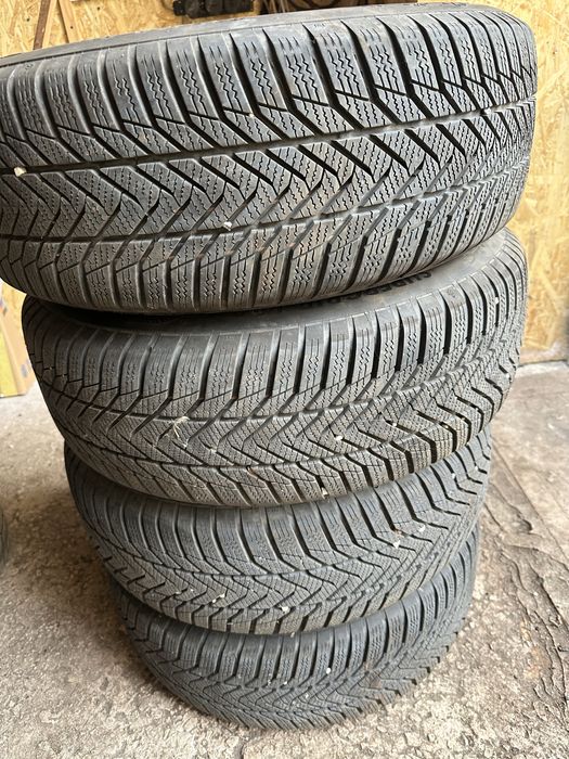 Продам гуму зимову 215/60/R16 2023 рік