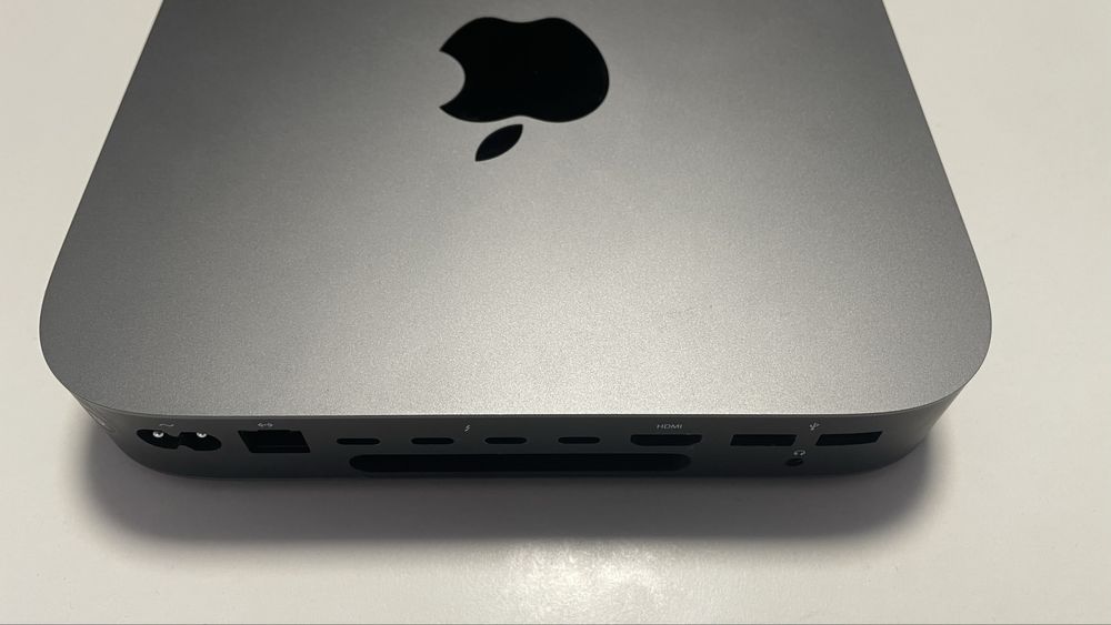 Komputer Apple MacMini i5 8GB RAM 512 GB SSD