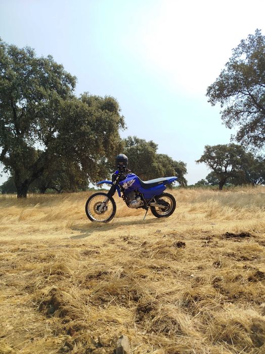Moto Yamaha XT600E