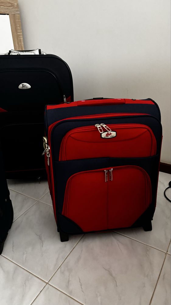 Malas de viagem como novas