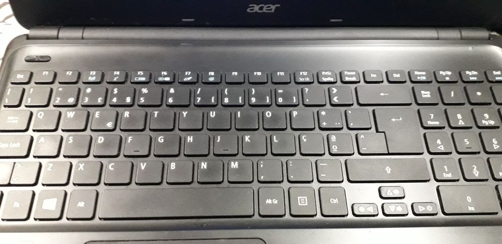 Portatil ACER windows 24H2