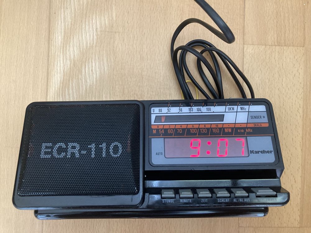 Radiobudzik Karcher ECR-110 z epoki