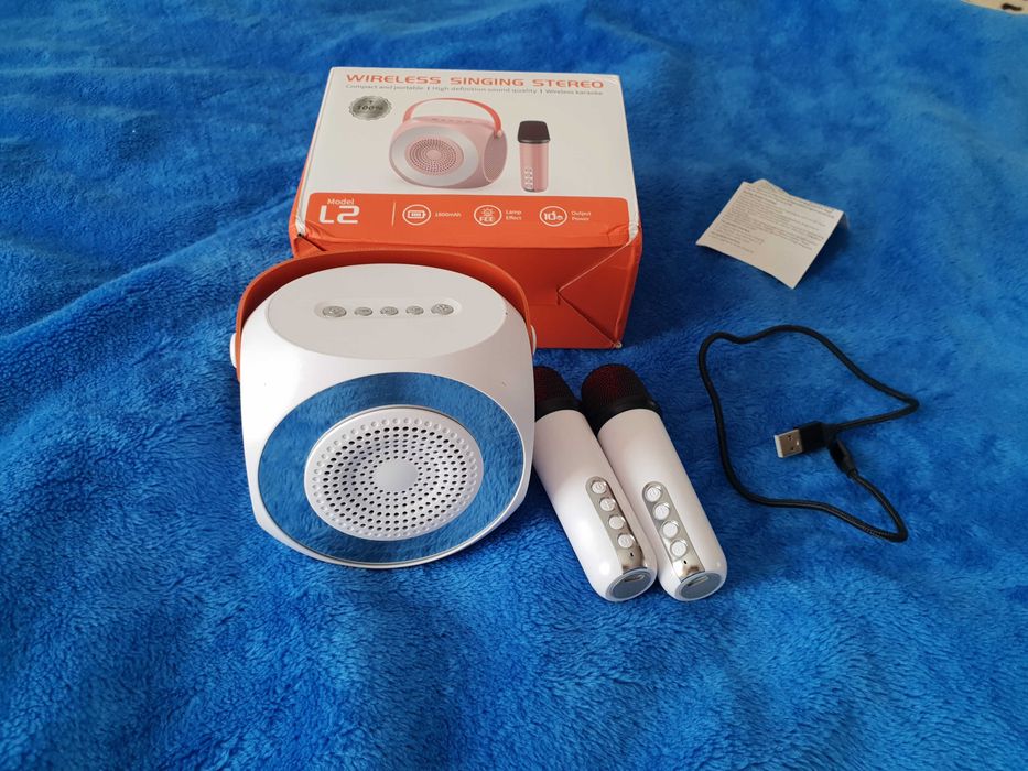 Karaoke Smyk - zestaw Z mikrofonem  i kablem ładującym