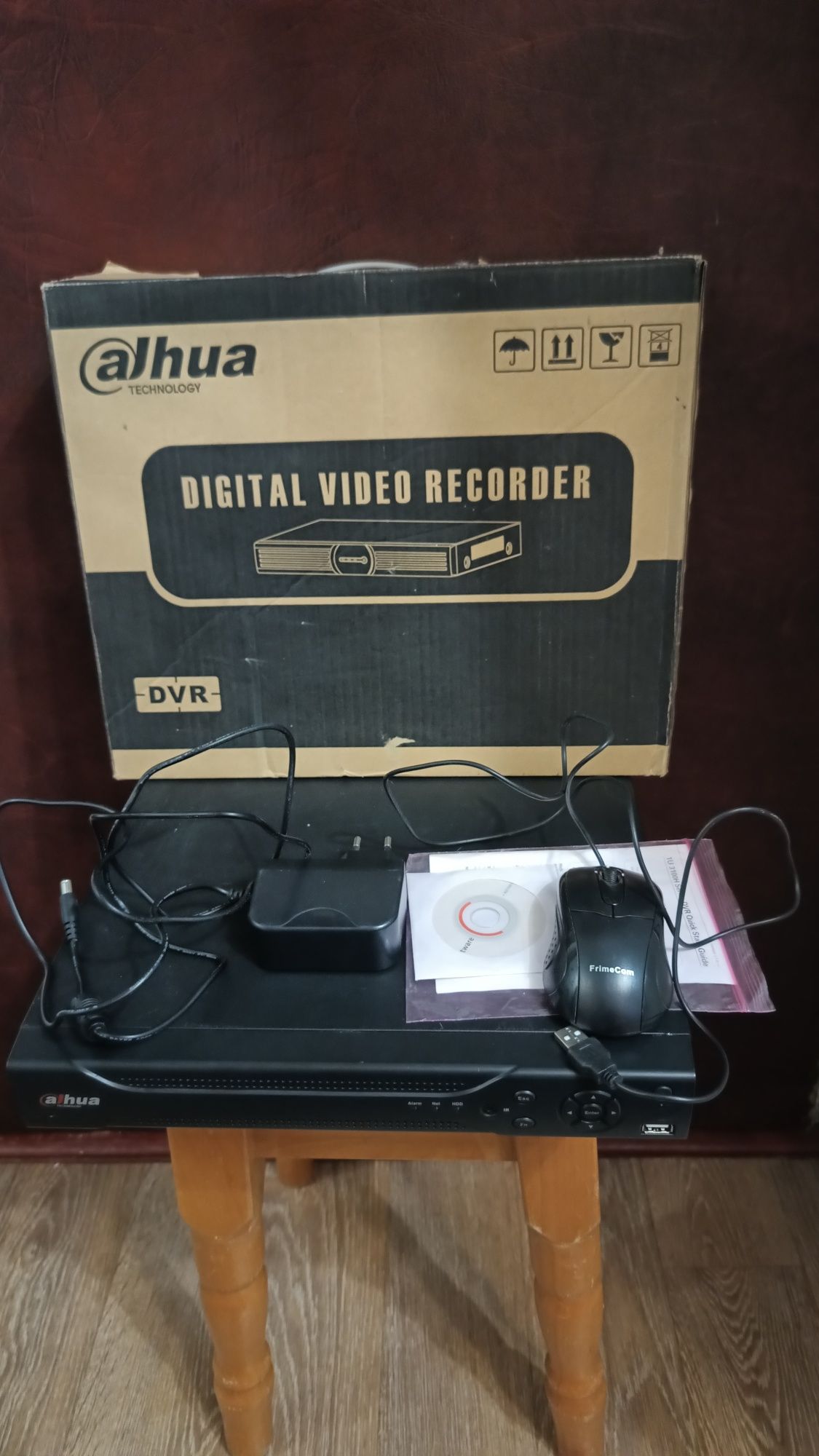 Відеореєстратор DH-DVR3104H