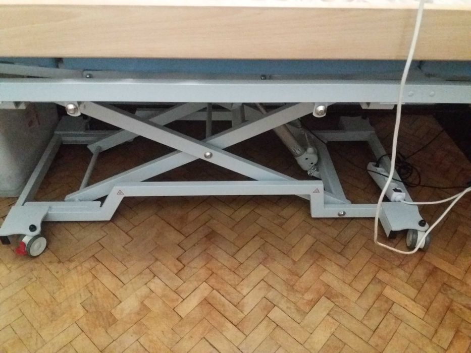 Cama Ortopédica automática quase nova +Excelente Oport. Baixa de Preço