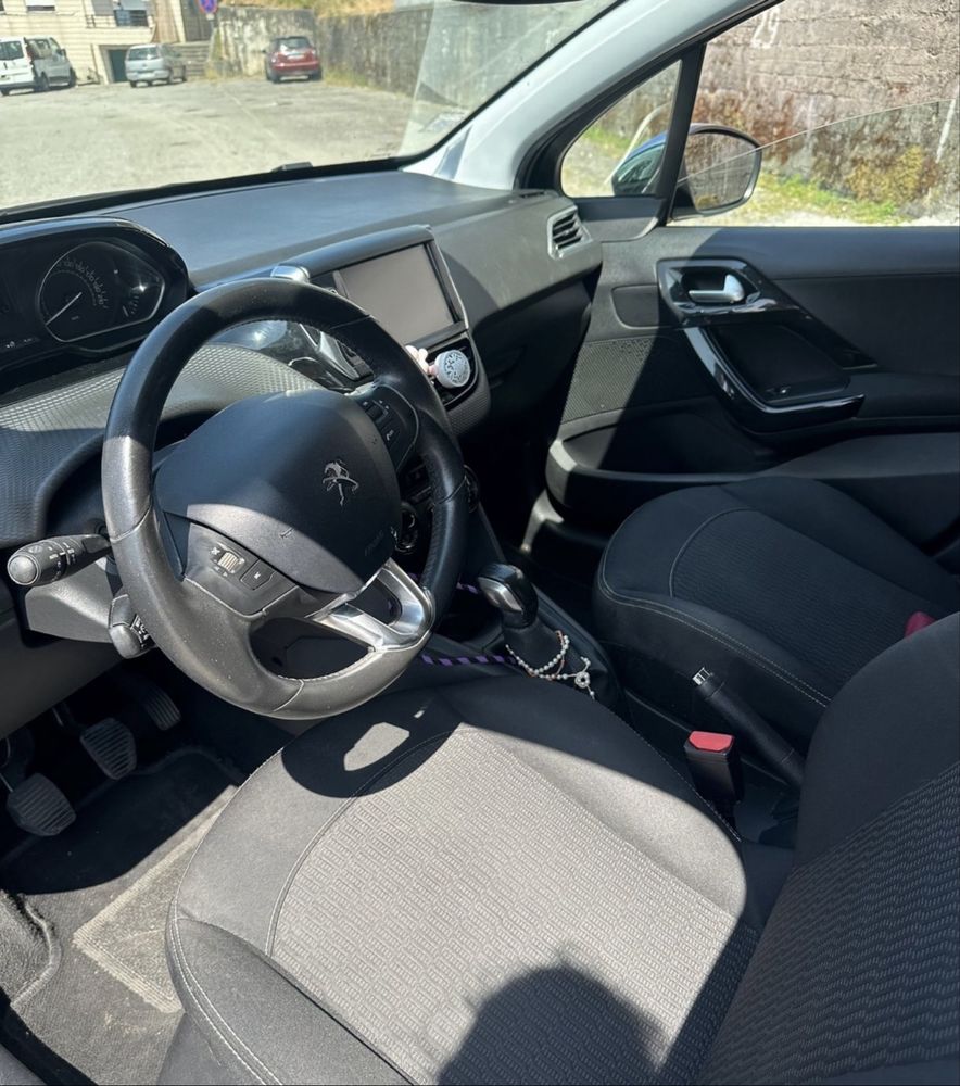 Peugeot 208 1.2 82cv Style