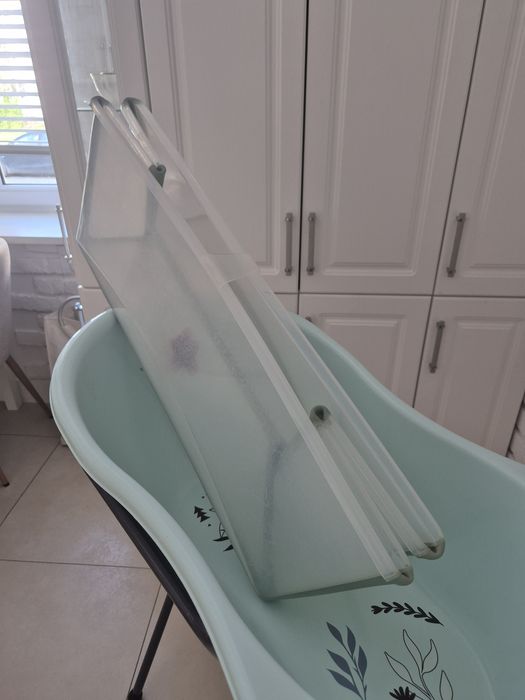 Wanienka niemowlęca ze stojakiem i wanienka Stokke X-large