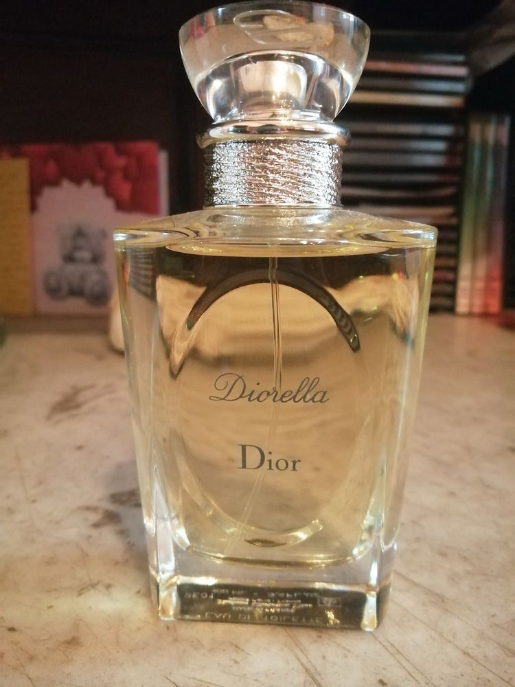 Продаю нові Dior Diorella парфуми