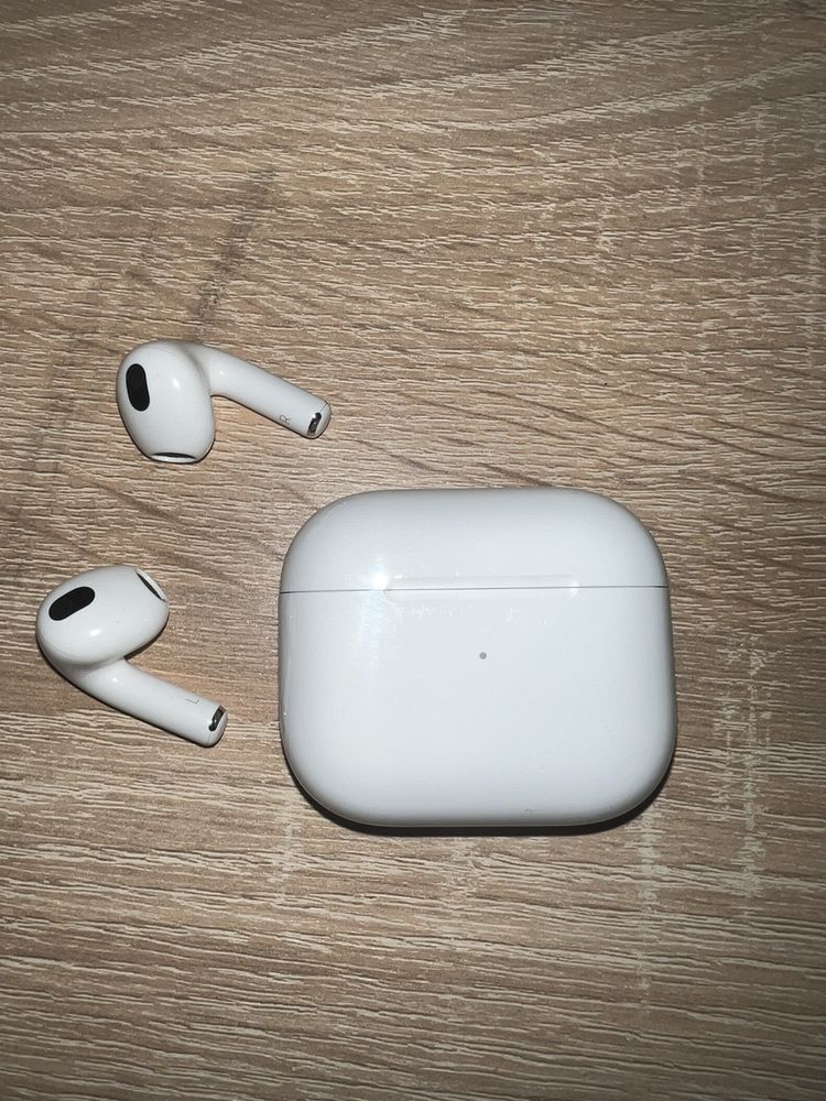 Навушники AirPods 3