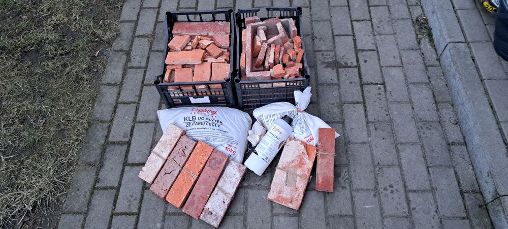 Płytki ze starej cegły rozbiórkowej