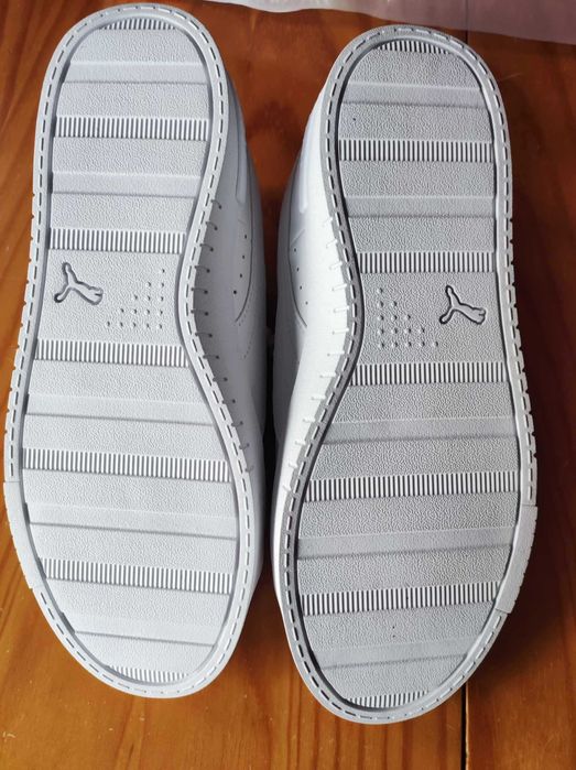 Puma Jada Distressed