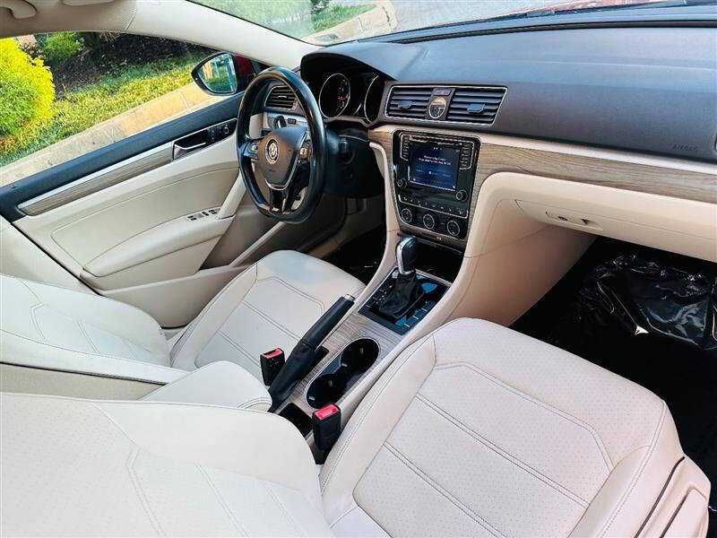 2017 Volkswagen Passat SE