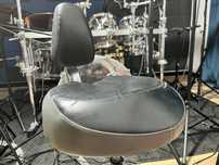 Pearl Roadster stołek tron perkusyjny z oparciem