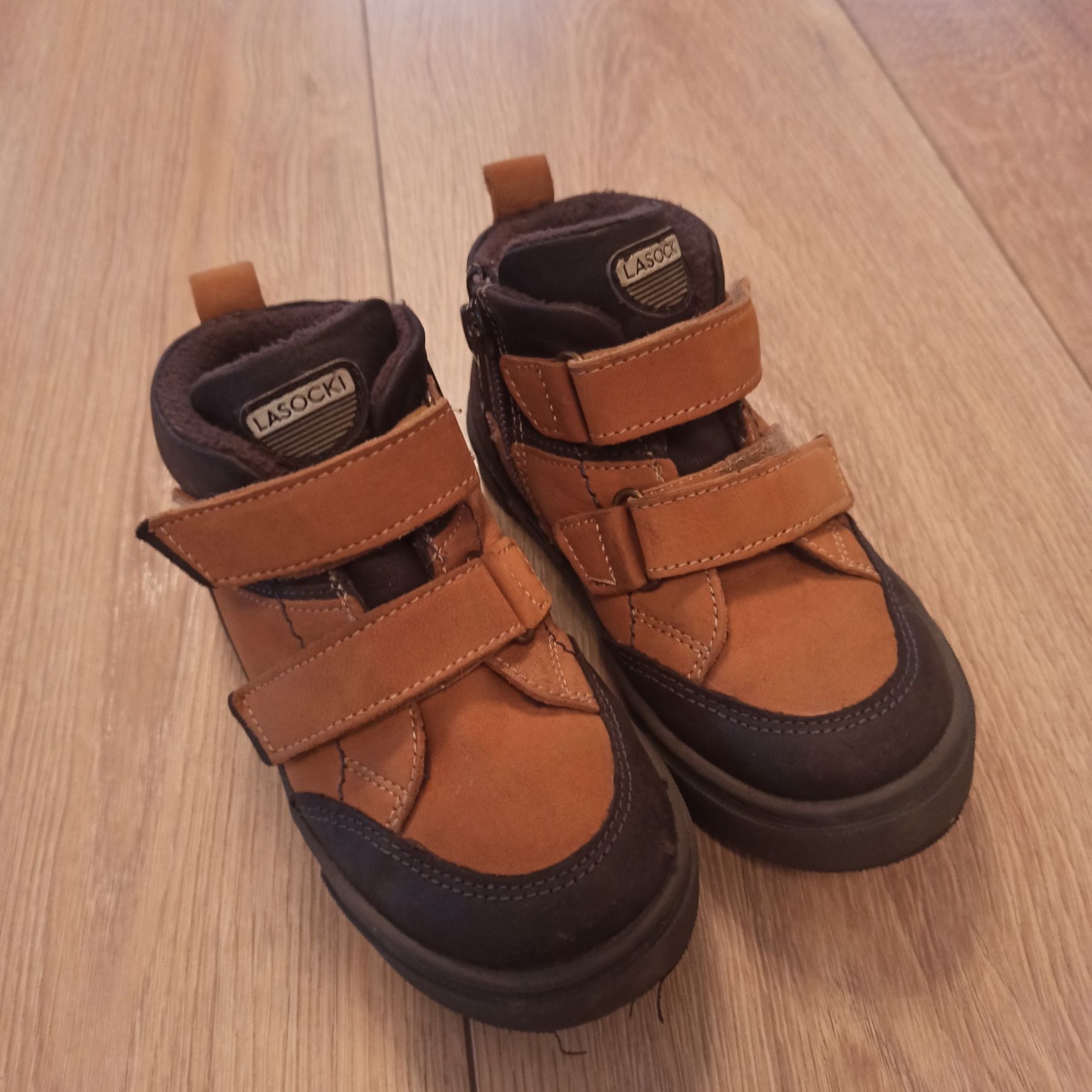 Buty zimowe r. 27