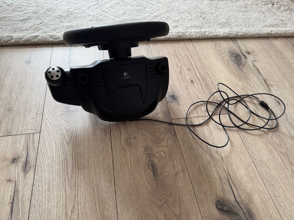 Kierownica Logitech Driving Force GT