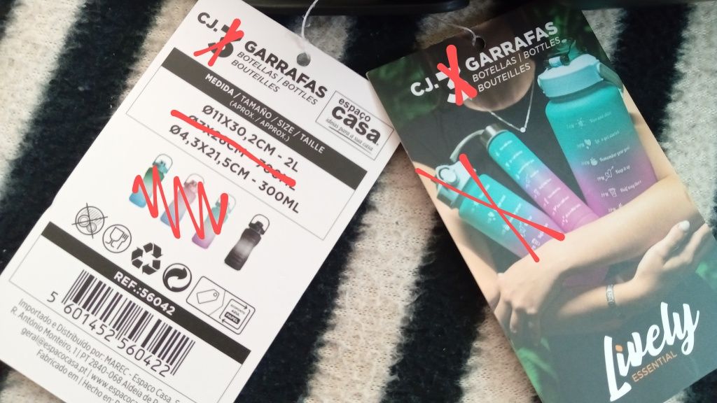 2 Garrafas de água Preto 2lts + 300ml