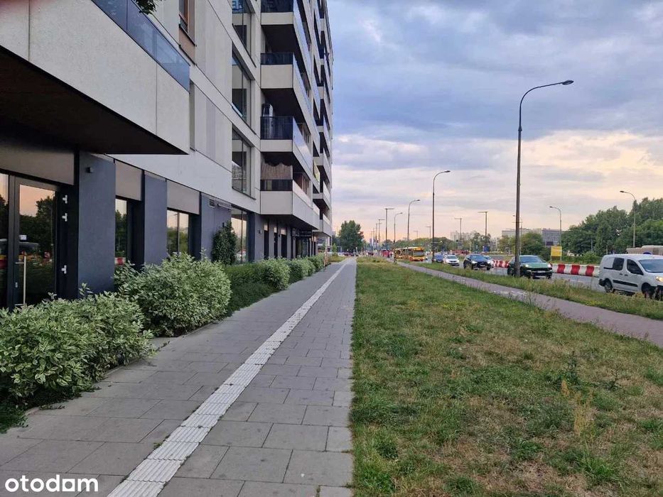 Lokal Mokotów -Stegny 128 m2 ul . Sobieskiego