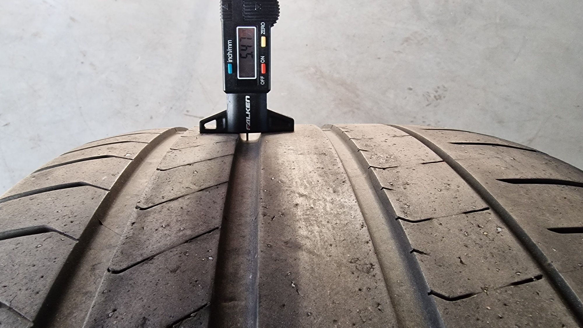 Opona Letnia Pirelli P Zero 325/30R21 109Y ALP 1szt