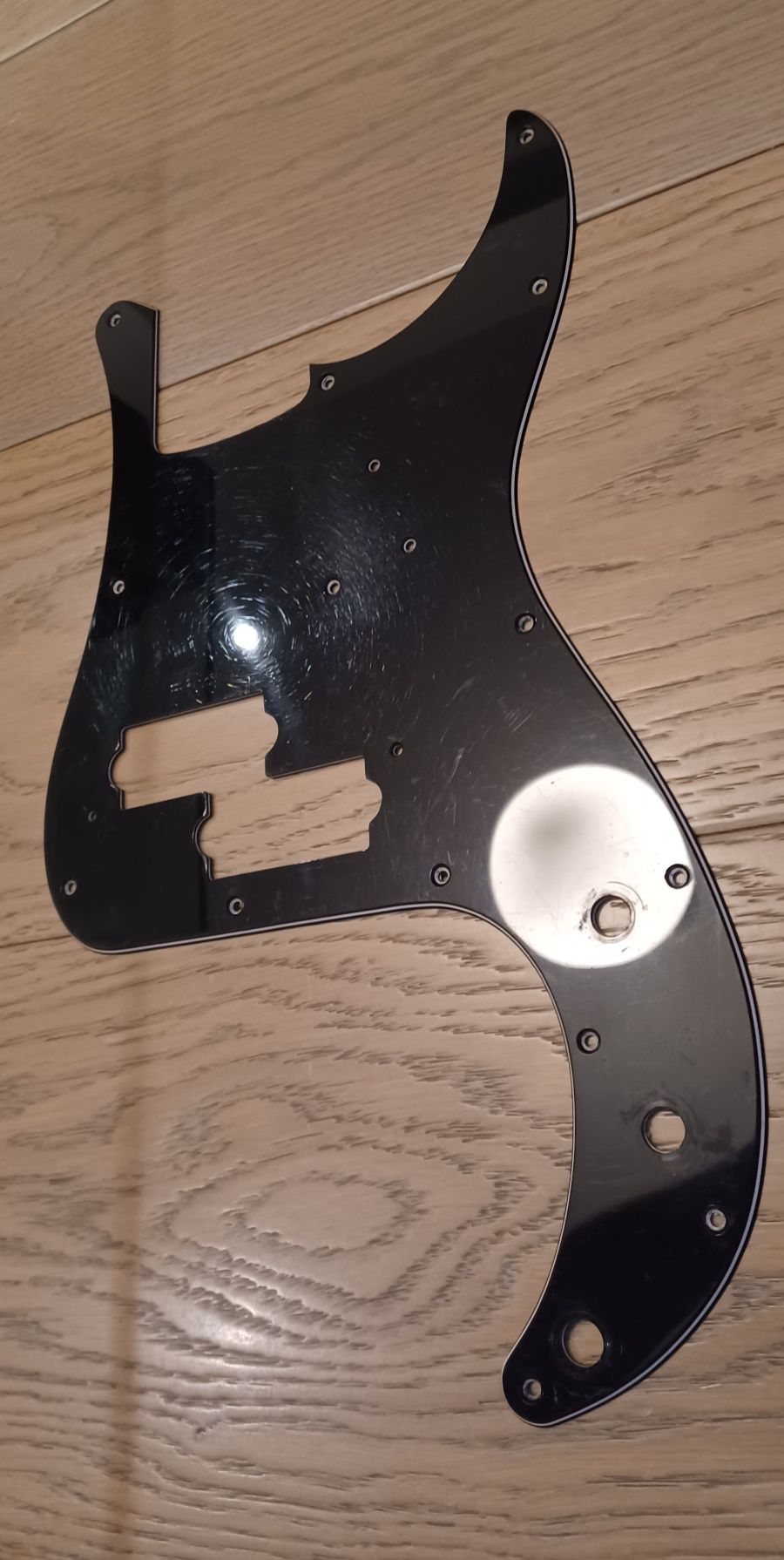 Pickguard Fender Precision Bass