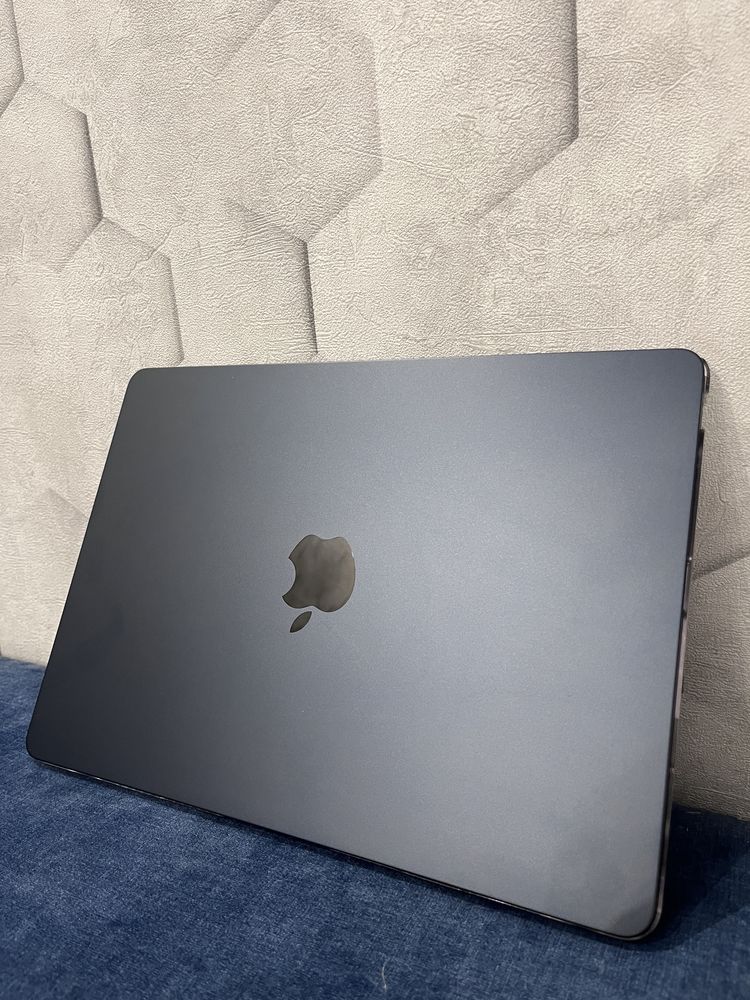 Macbook Air M3 256/16GB