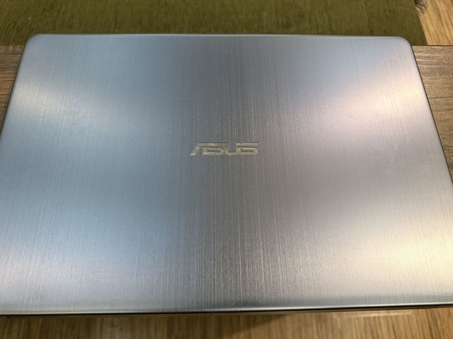 Ноутбук Asus VivoBook S510U