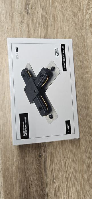 Sanico Goldlux Łącznik typu T do szyny 1-fazowej czarny IP20 – 327239