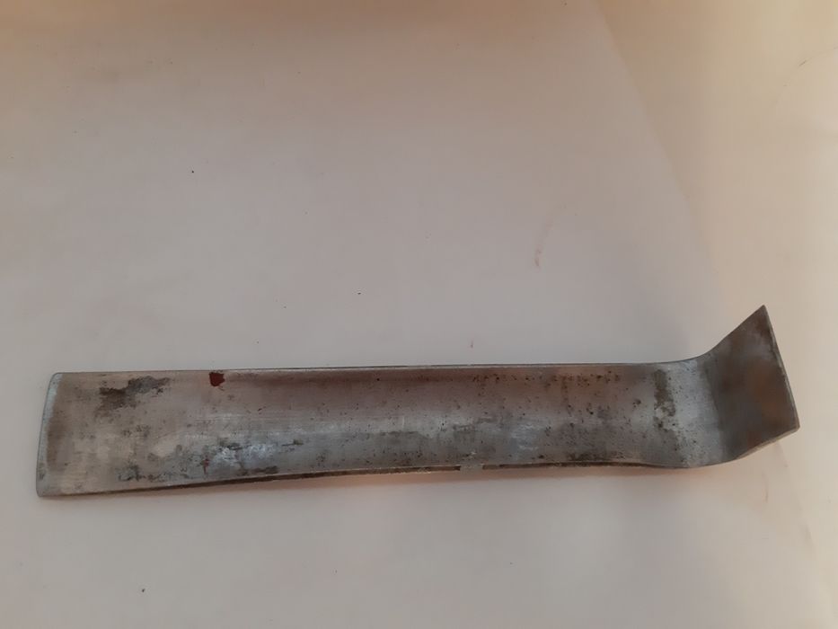 Бортировка для колес мотоцикла или автомобиля