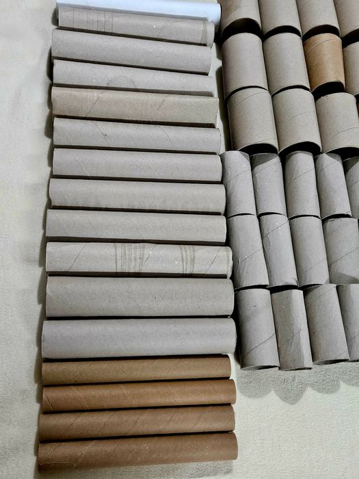 Tuby tutki po papierze toaletowa ręcznik papierowym ponad 140 sztuk