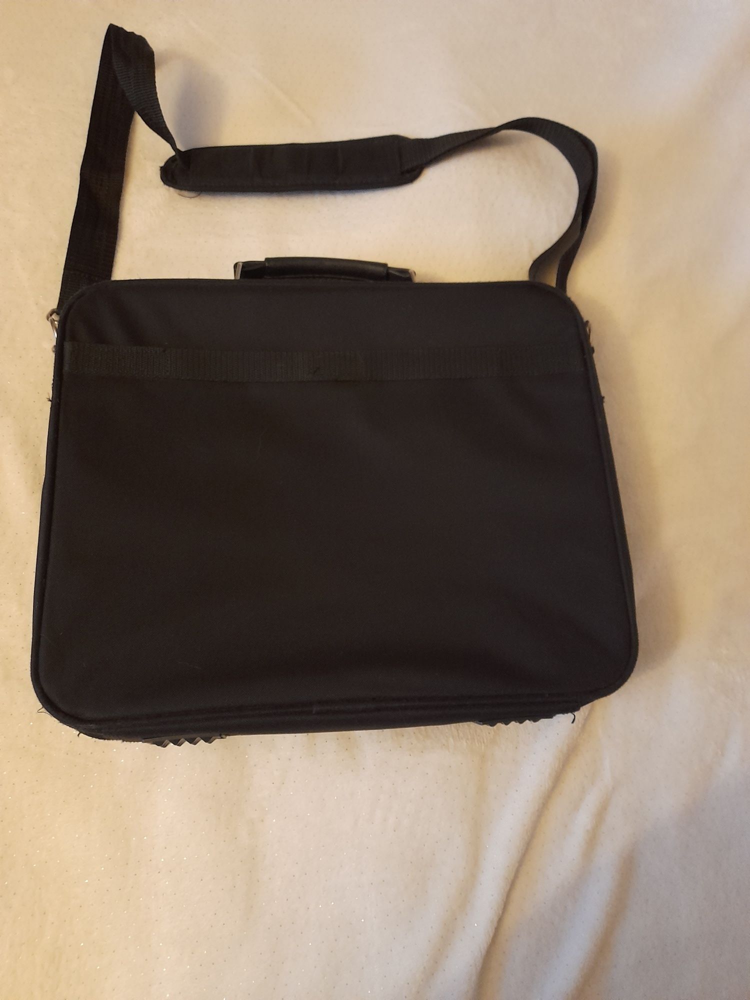 Torba na laptopa 40x32 cm Targus